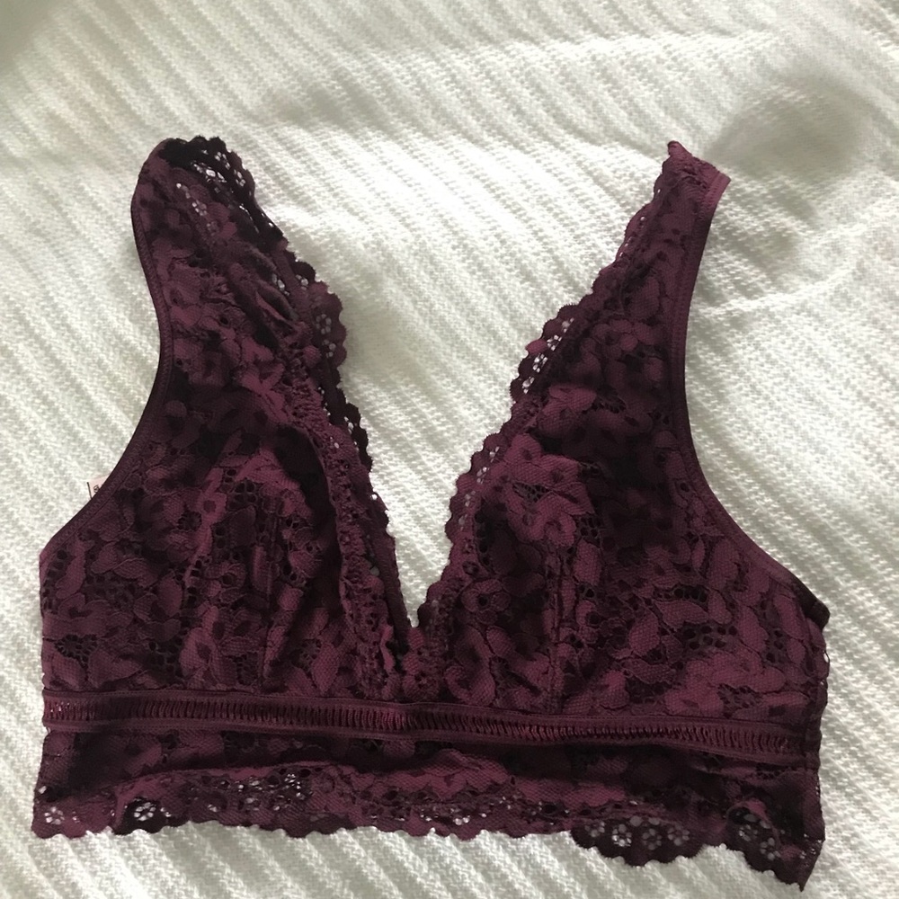 5 Victoria’s Secret bralettes